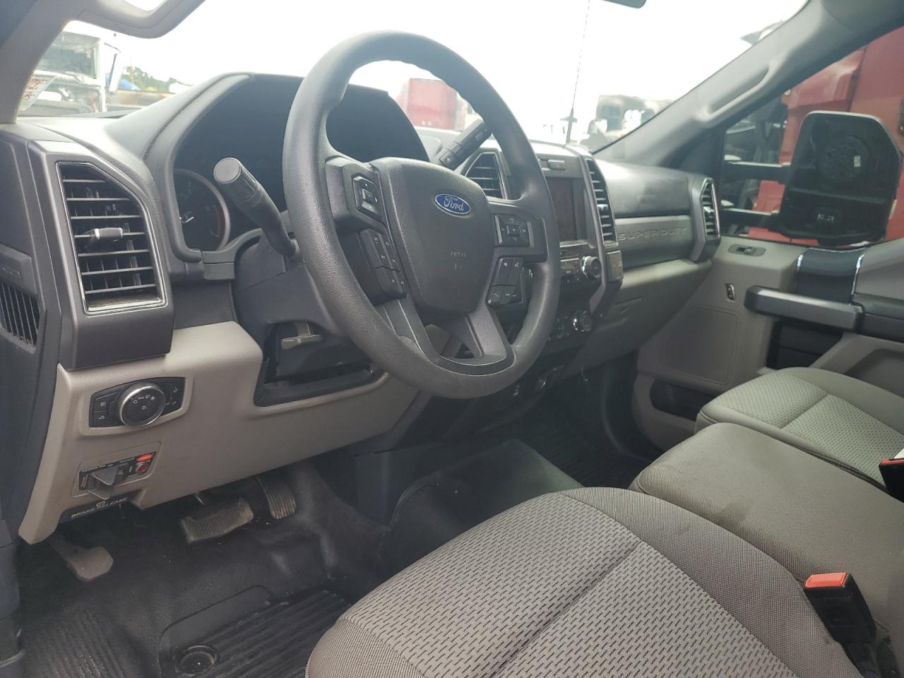 FORD F-550 SUPER DUTY