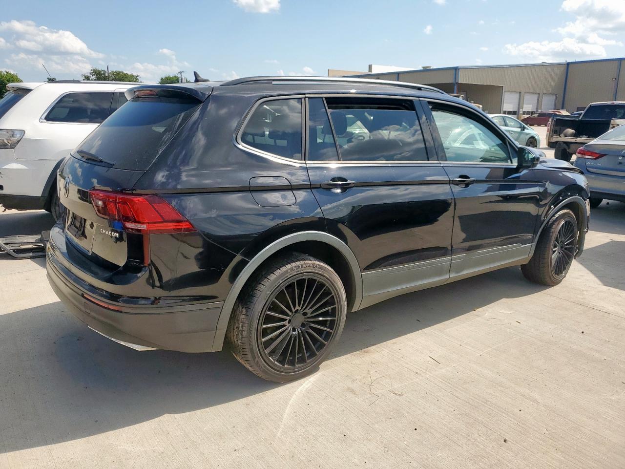 VOLKSWAGEN TIGUAN S