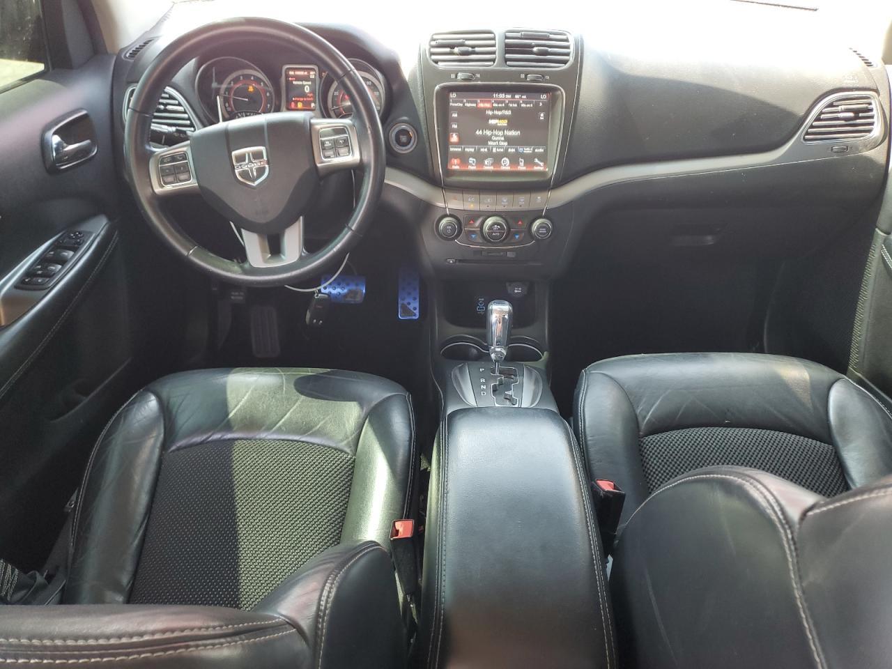 DODGE JOURNEY CROSSROAD