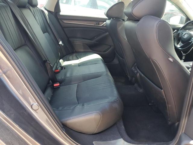 2018 HONDA ACCORD TOU 1HGCV2F93JA040618