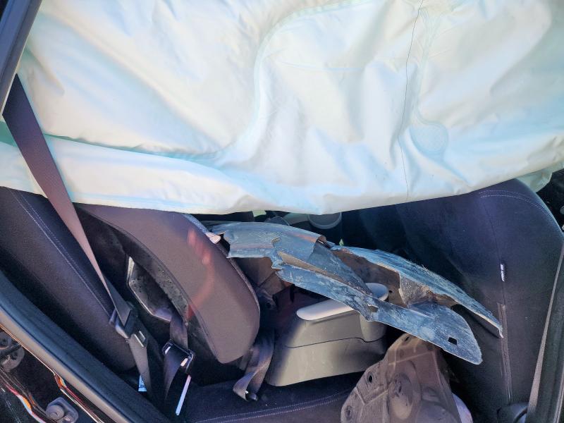 2016 NISSAN ROGUE S JN8AT2MT0GW017159