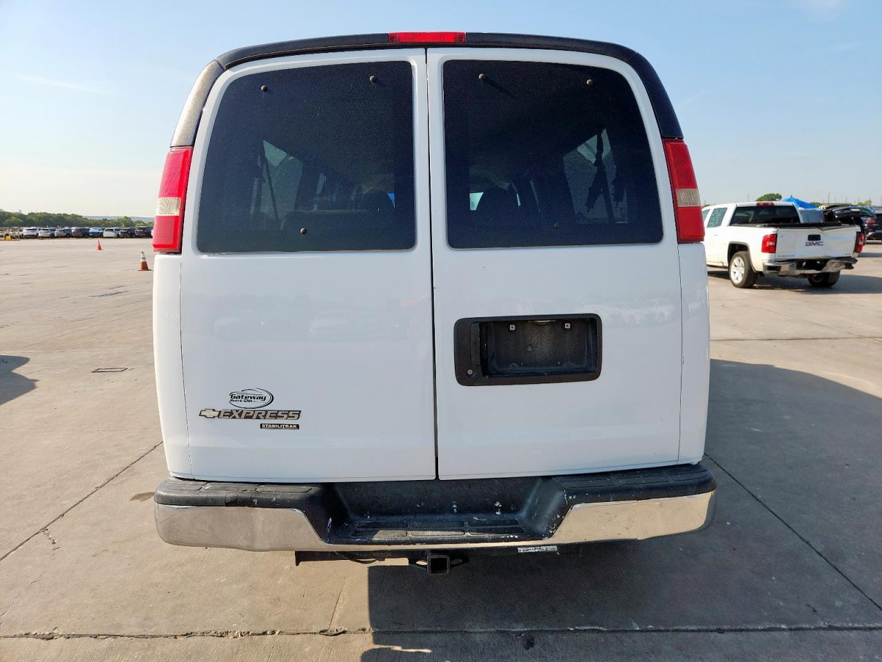 CHEVROLET EXPRESS LT