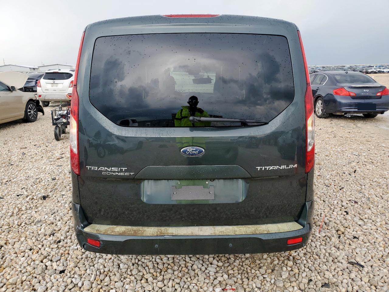 FORD TRANSIT CONNECT TITANIUM