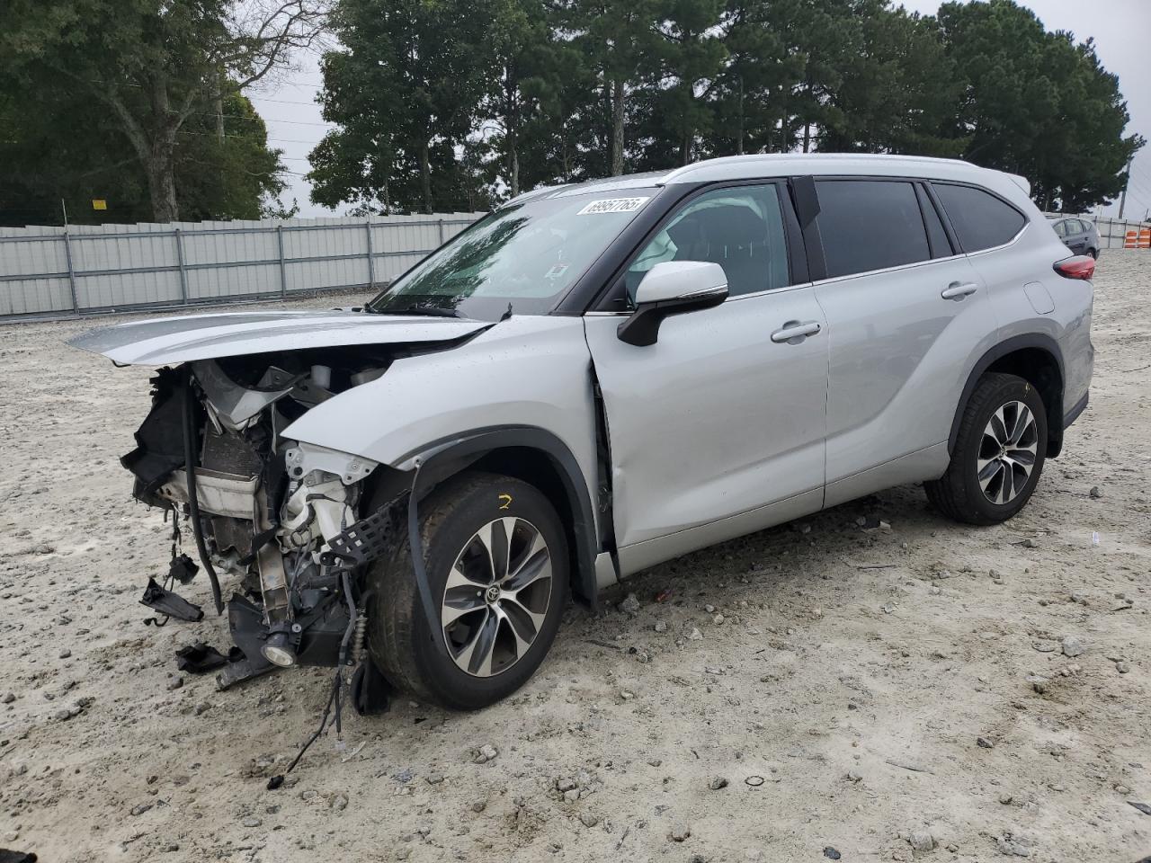 TOYOTA HIGHLANDER XLE