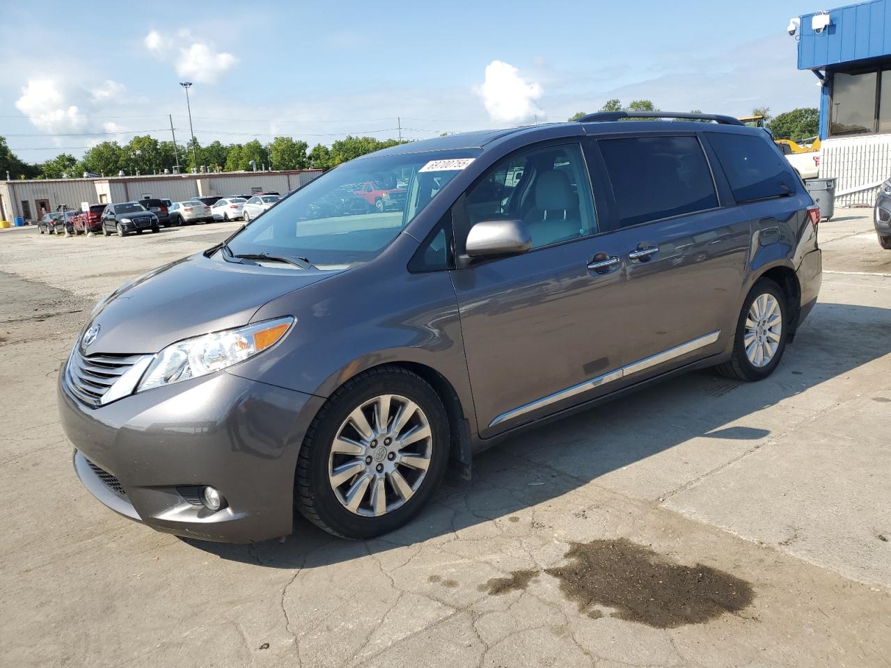Lot #3278832278 2015 TOYOTA SIENNA XLE