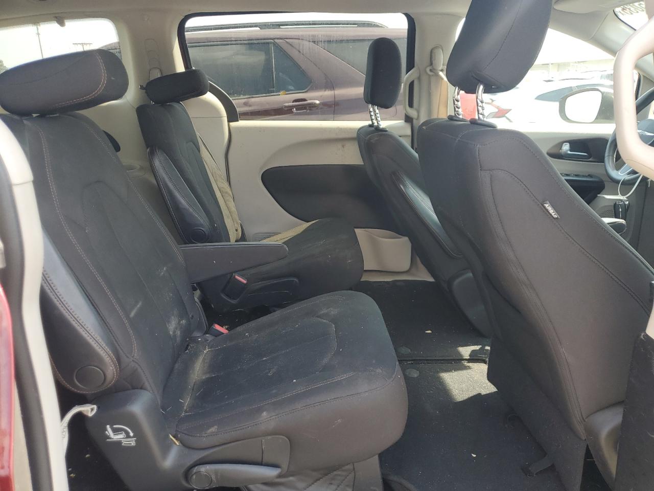 CHRYSLER PACIFICA TOURING