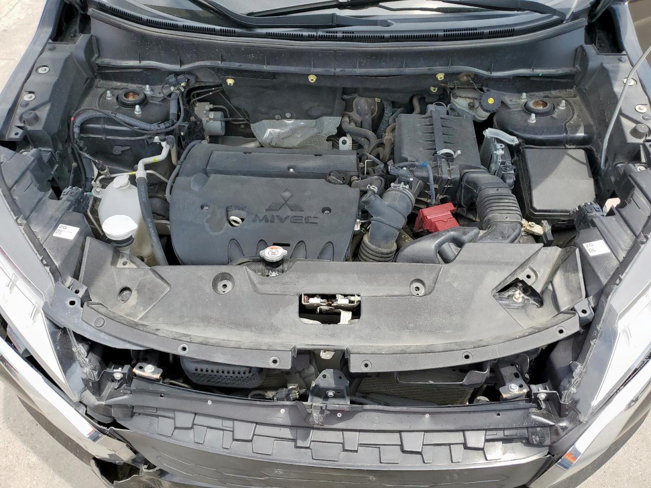 MITSUBISHI OUTLANDER ES