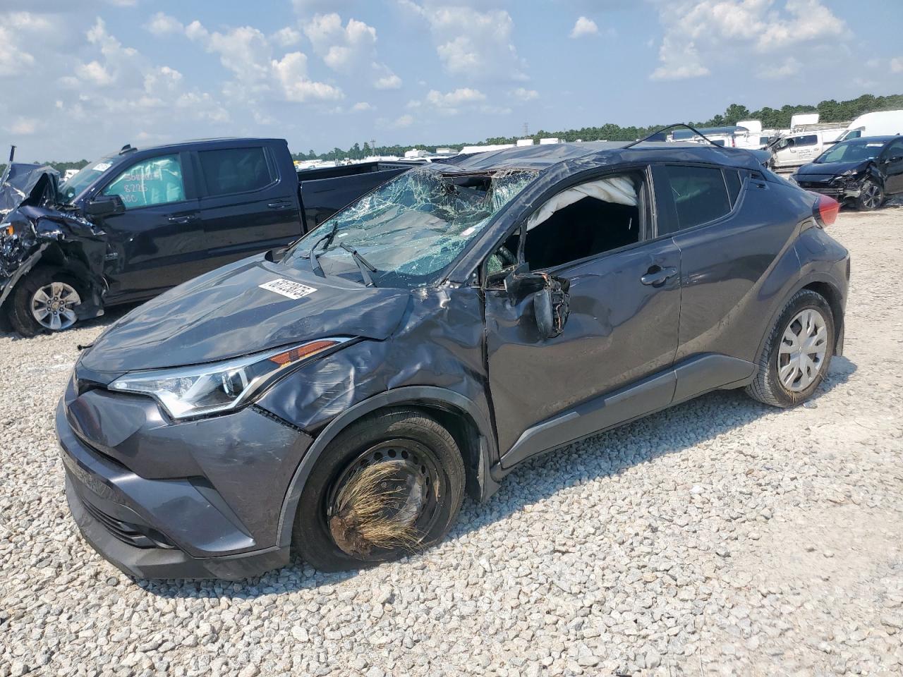 TOYOTA C-HR XLE