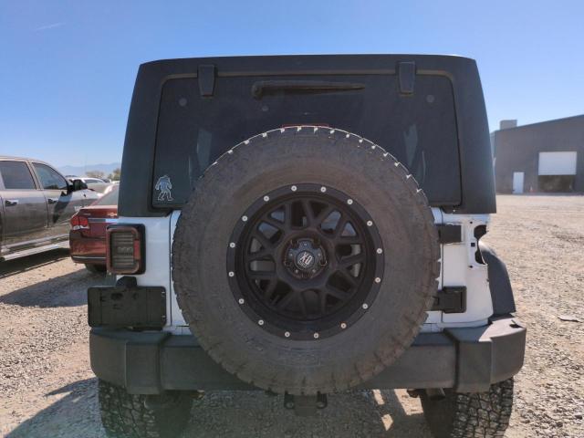 2017 JEEP WRANGLER U 1C4HJWDG2HL611393