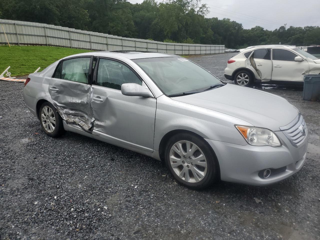 Lot #3301855021 2008 TOYOTA AVALON XL