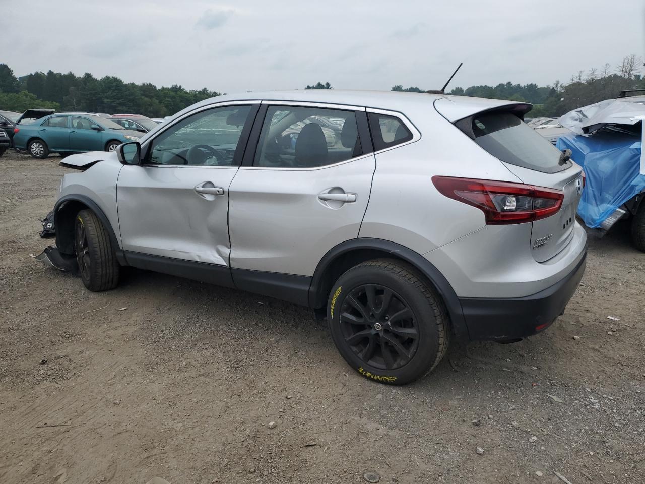 NISSAN ROGUE SPORT S
