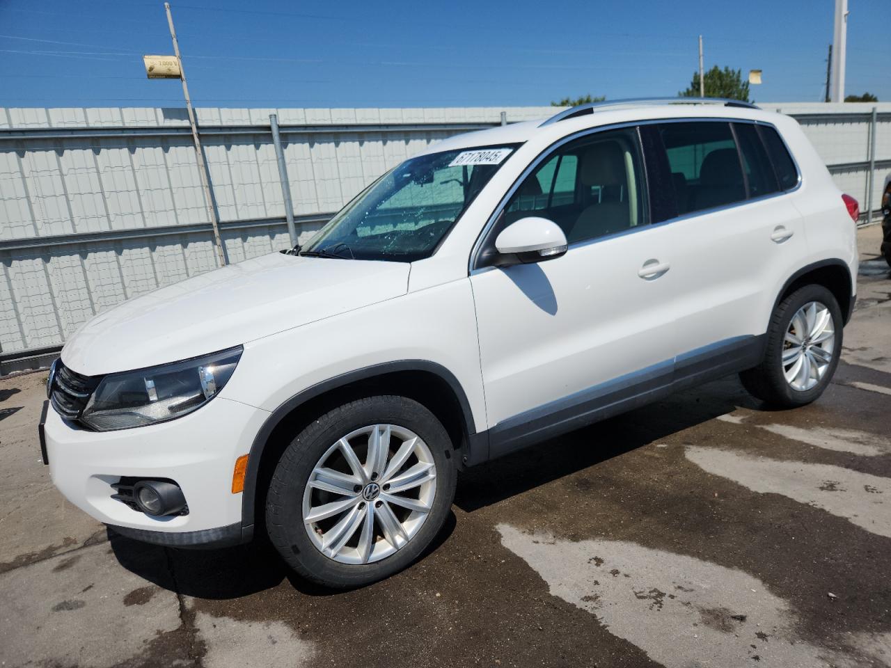 VOLKSWAGEN TIGUAN S