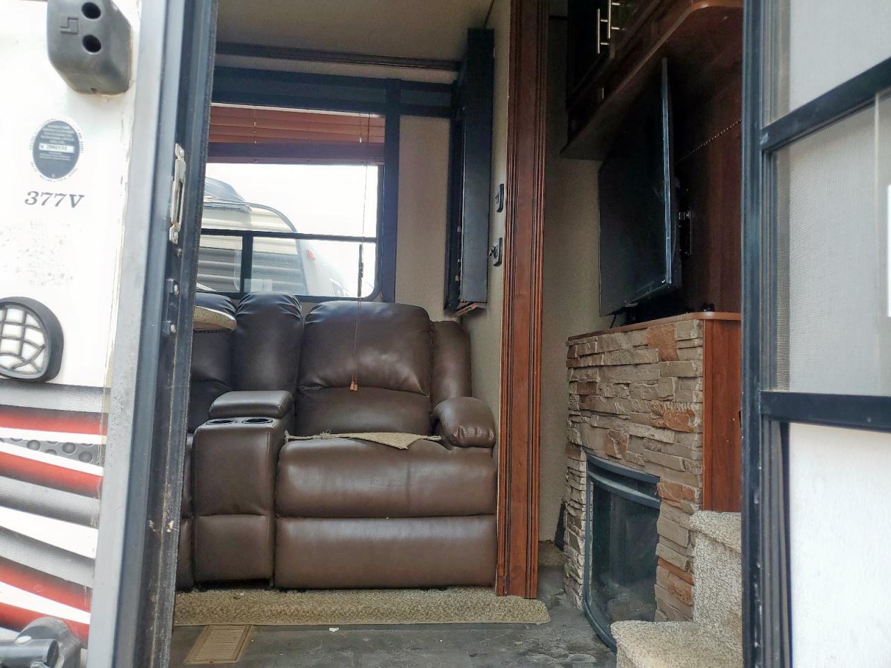 Lot #3272944341 2016 WILDWOOD VENGEANCE