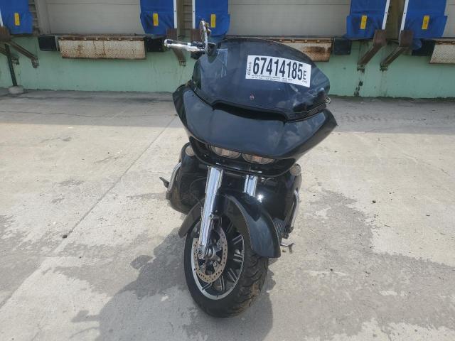 2017 HARLEY-DAVIDSON FLTRU 1HD1KGD13HB609558