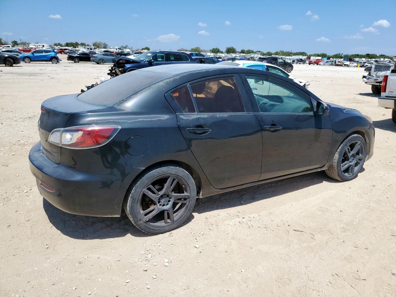MAZDA 3 I