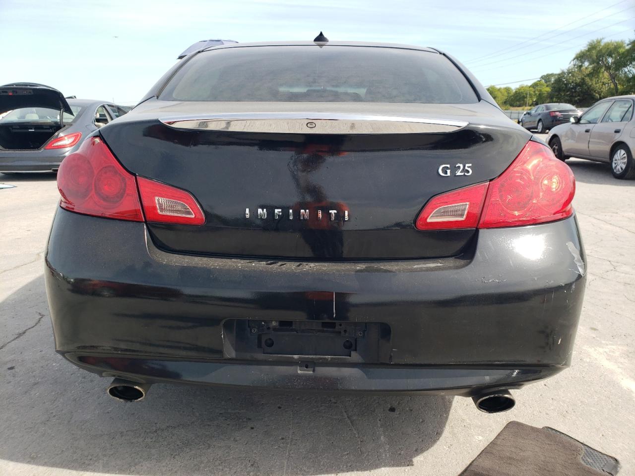 INFINITI G25 BASE