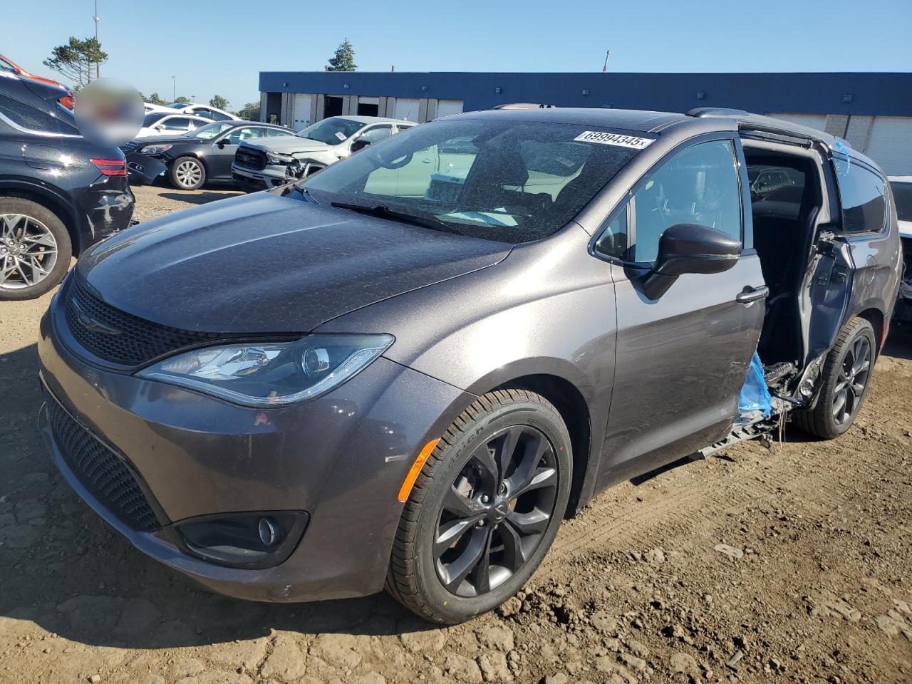 CHRYSLER PACIFICA LIMITED