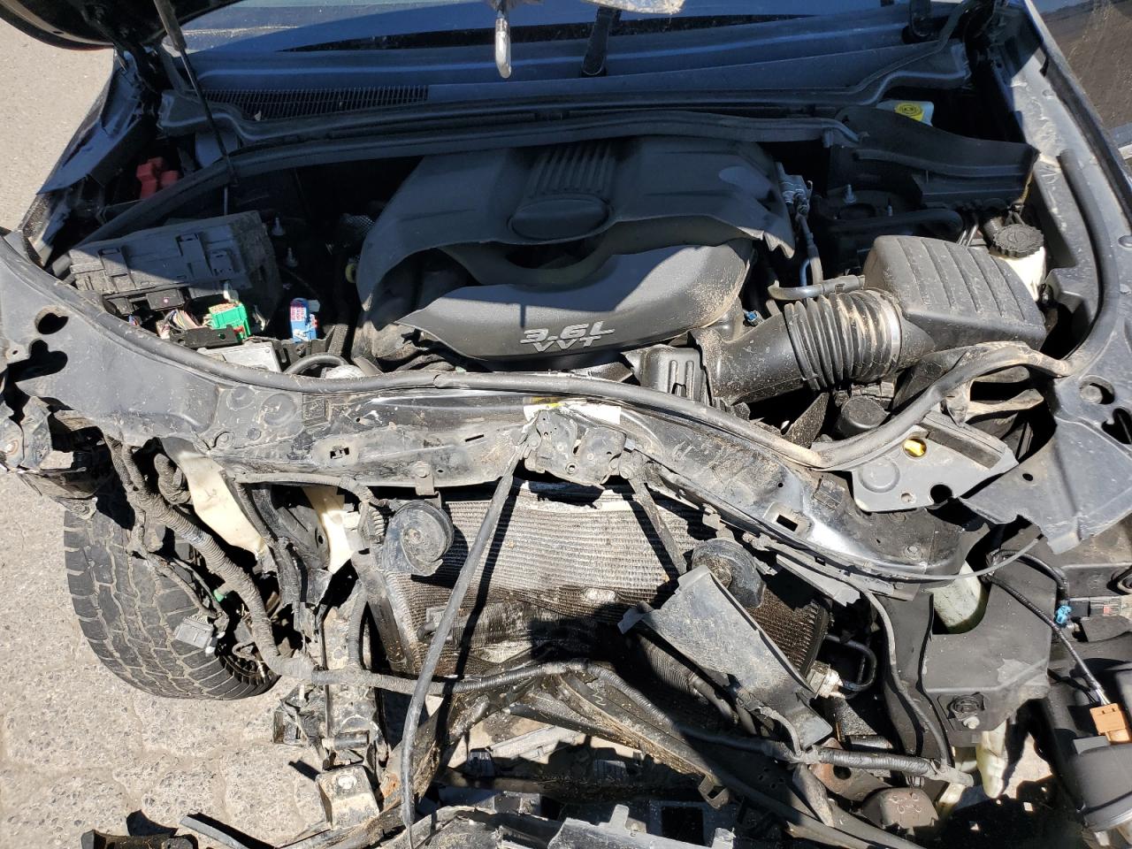 JEEP GRAND CHEROKEE LAREDO