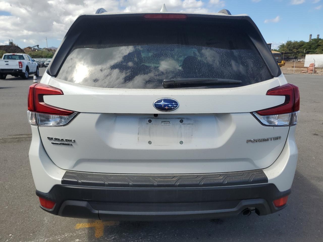 SUBARU FORESTER PREMIUM