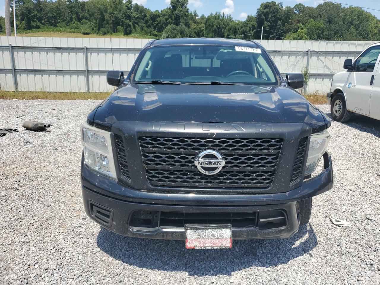 NISSAN TITAN S