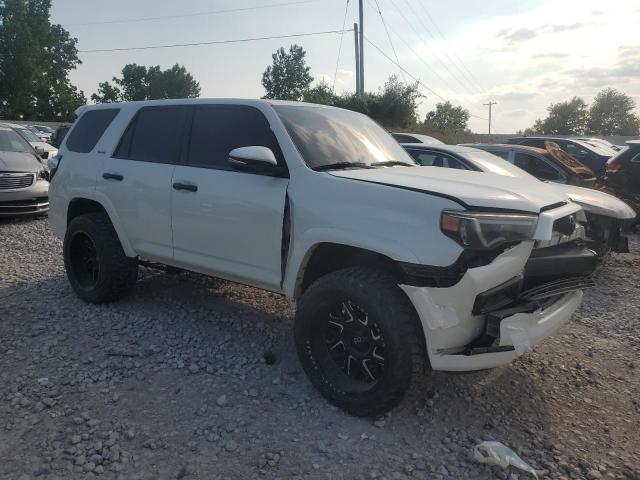 2015 TOYOTA 4RUNNER SR JTEBU5JR5F5237209