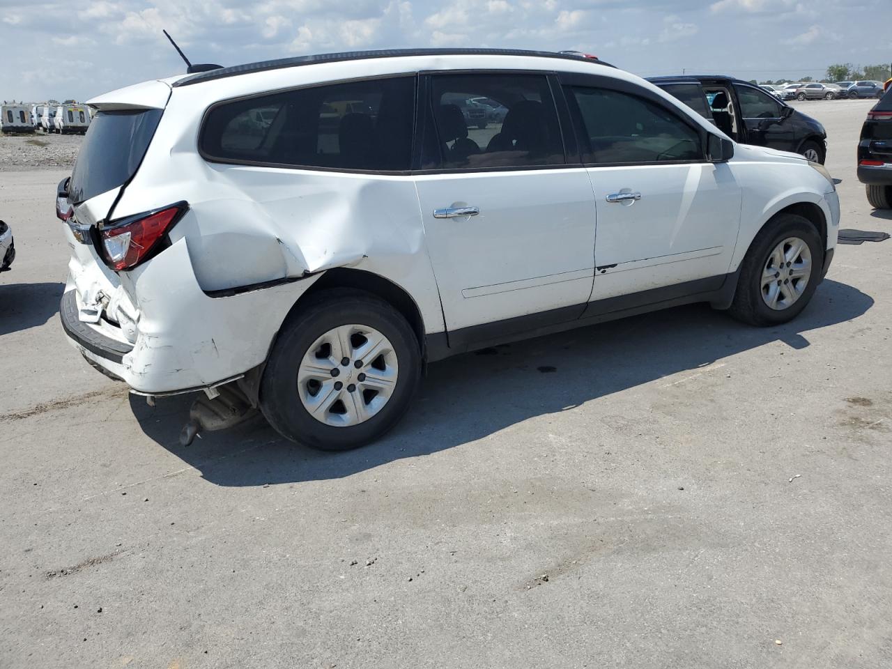 CHEVROLET TRAVERSE LS