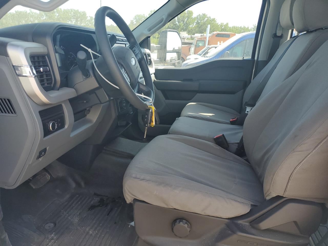 FORD F-550 SUPER DUTY