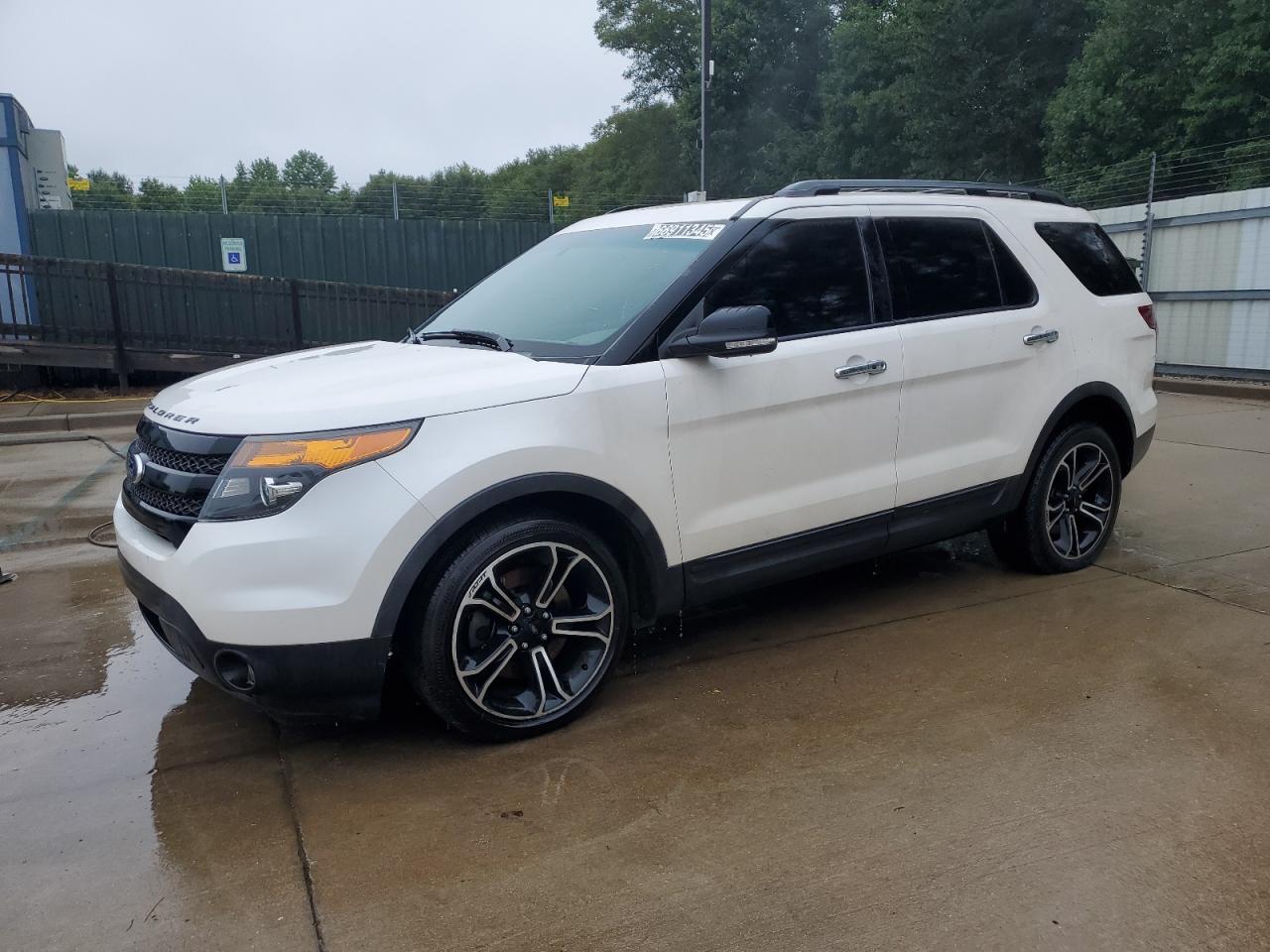 FORD EXPLORER SPORT