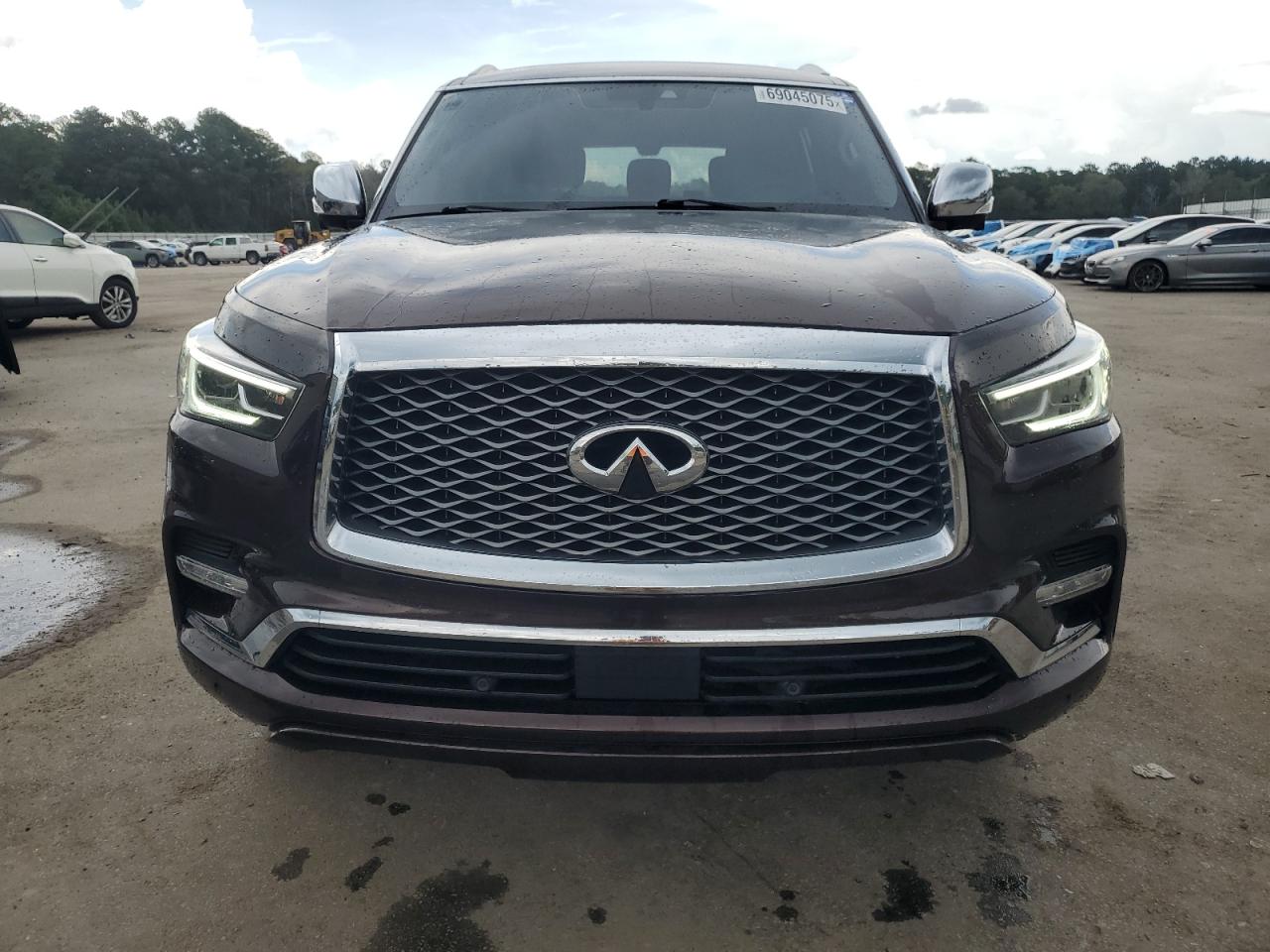 INFINITI QX80 BASE