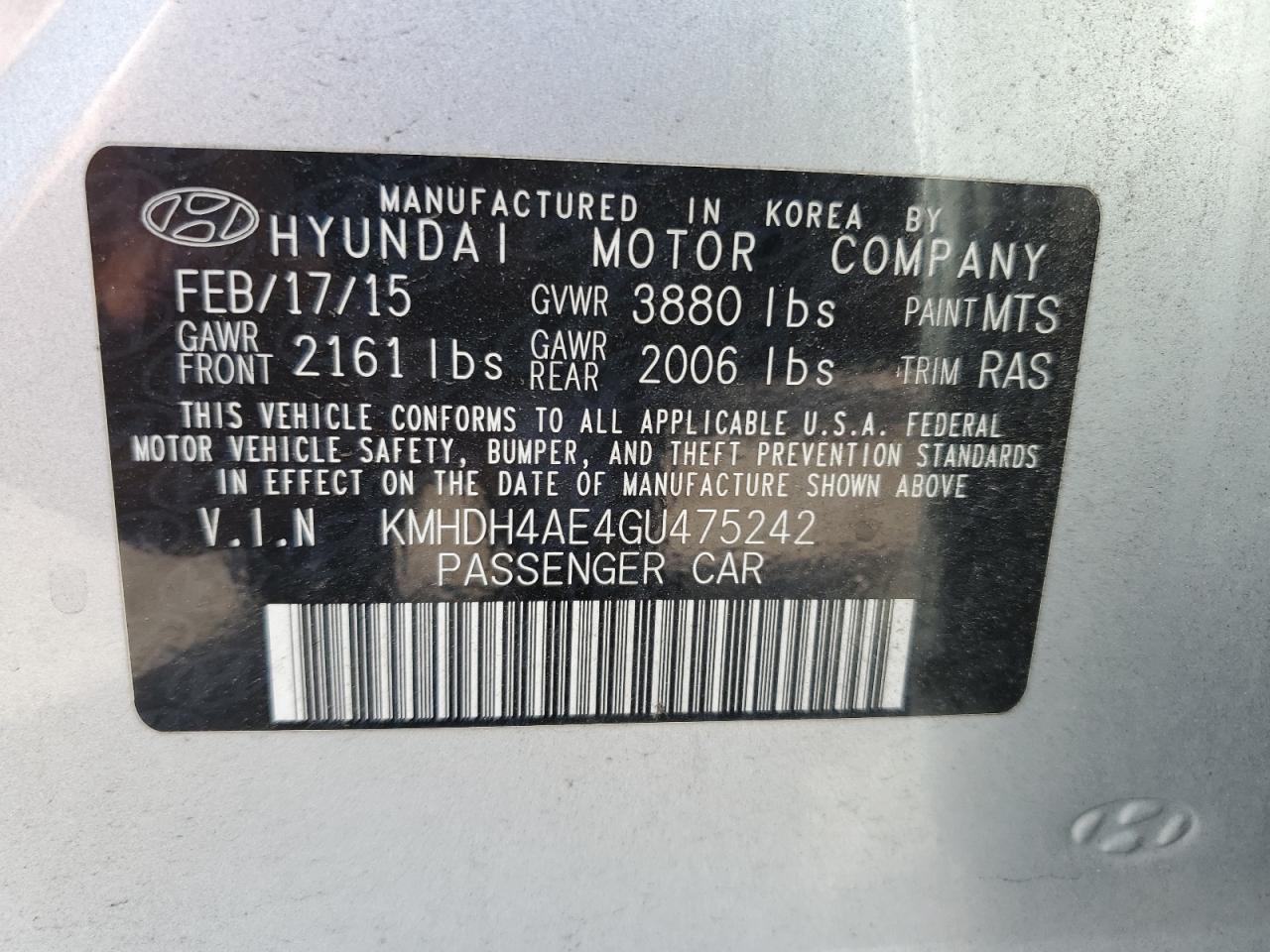 HYUNDAI ELANTRA SE