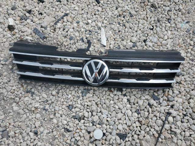 2018 VOLKSWAGEN TIGUAN S 3VV1B7AX8JM036814