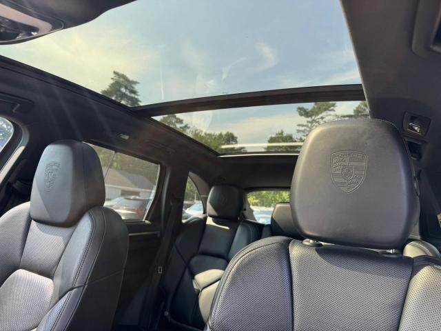 2017 PORSCHE CAYENNE SE WP1AE2A27HLA74767