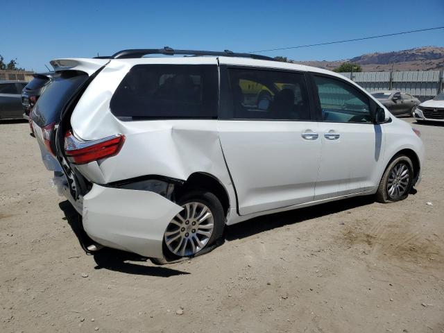 2016 TOYOTA SIENNA XLE 5TDYK3DCXGS697638