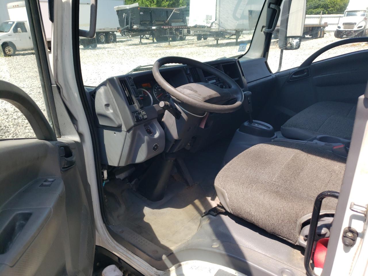 Lot #3229684209 2020 ISUZU NQR