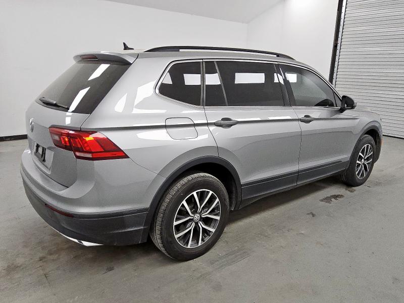 2019 VOLKSWAGEN TIGUAN SE 3VV3B7AX8KM121288