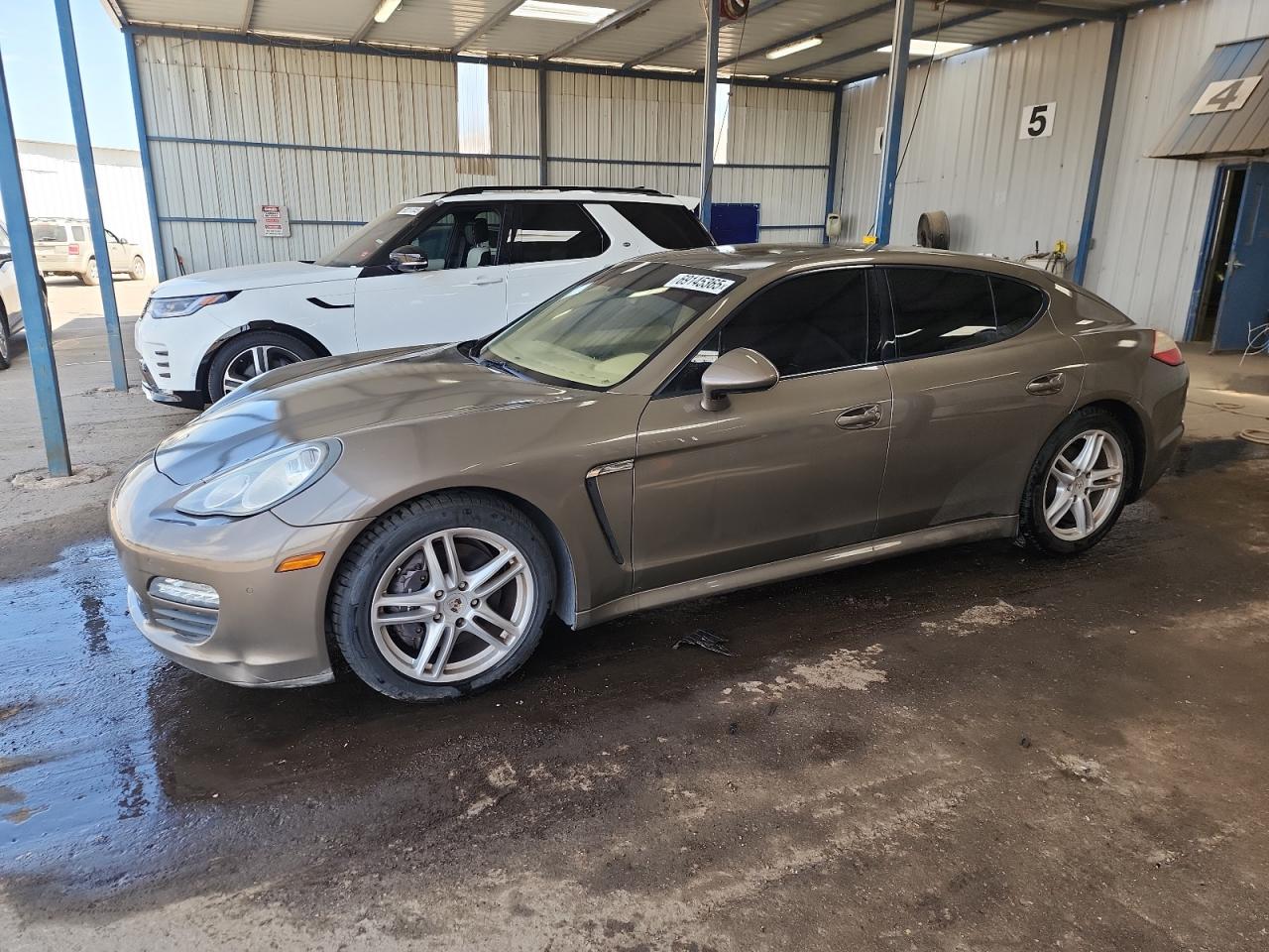 PORSCHE PANAMERA 2