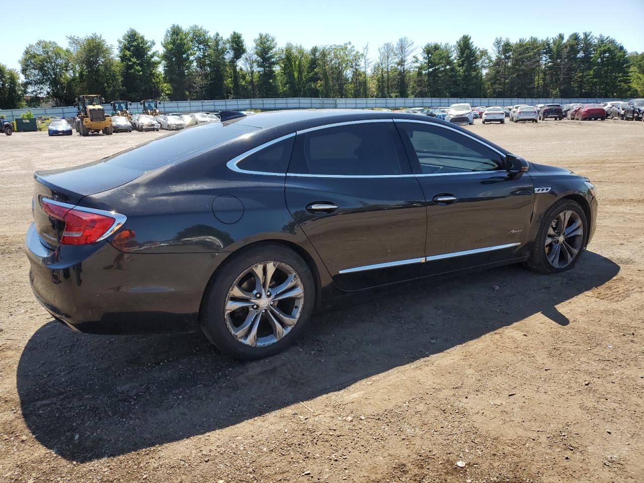 BUICK LACROSSE AVENIR