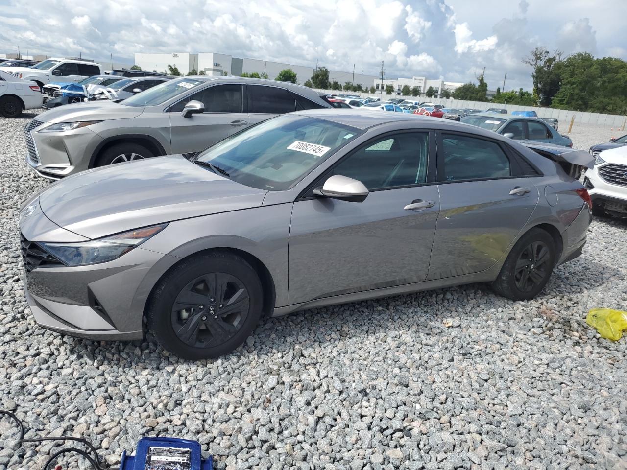 HYUNDAI ELANTRA BLUE