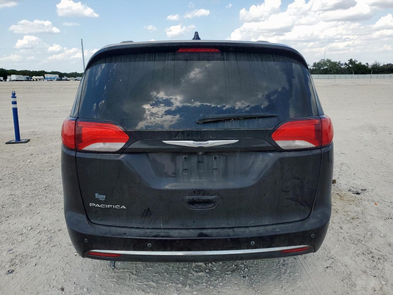 CHRYSLER PACIFICA TOURING L