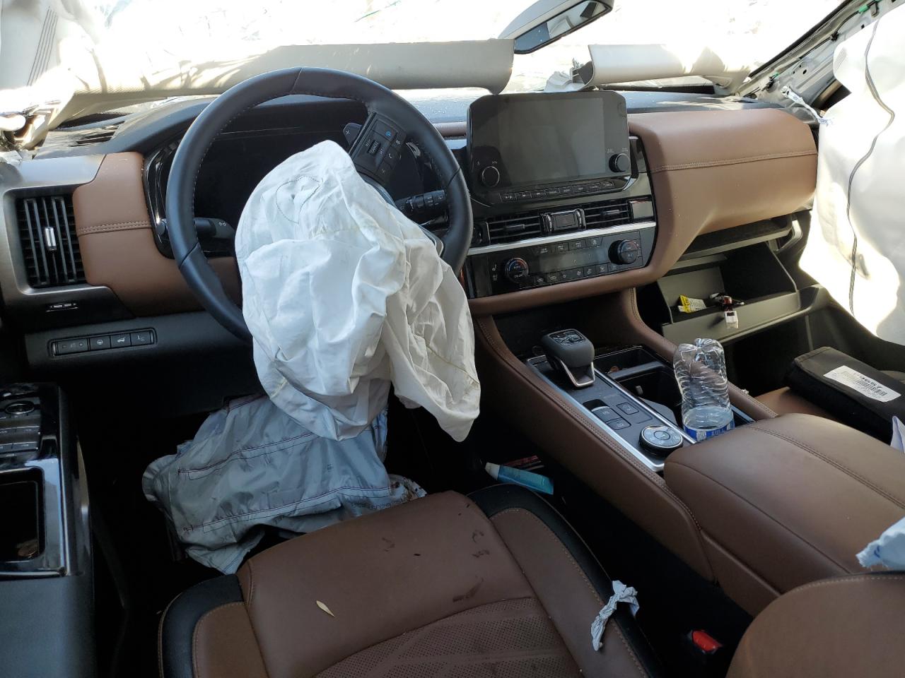 NISSAN PATHFINDER PLATINUM