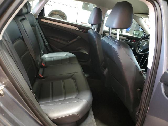 2015 VOLKSWAGEN PASSAT S 1VWAT7A34FC104749