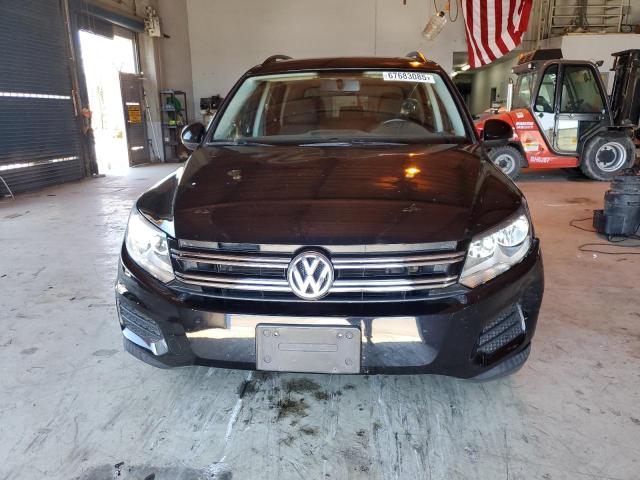 2017 VOLKSWAGEN TIGUAN S WVGAV7AXXHK048059