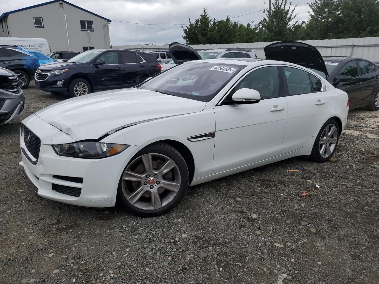 JAGUAR XE PREMIUM