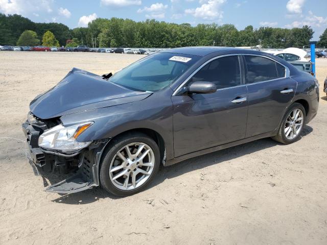 NISSAN MAXIMA S