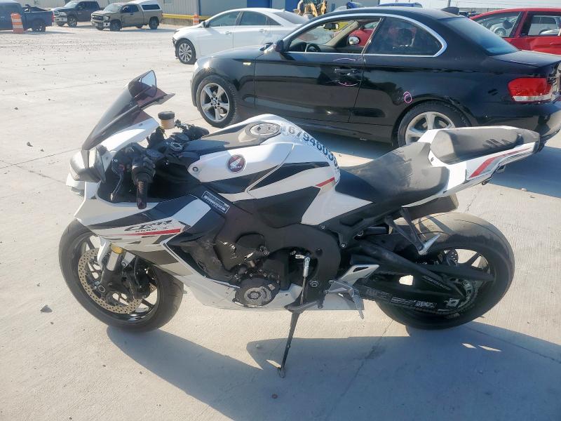 2025 HONDA CBR1000 RR JH2SC7715SK800248