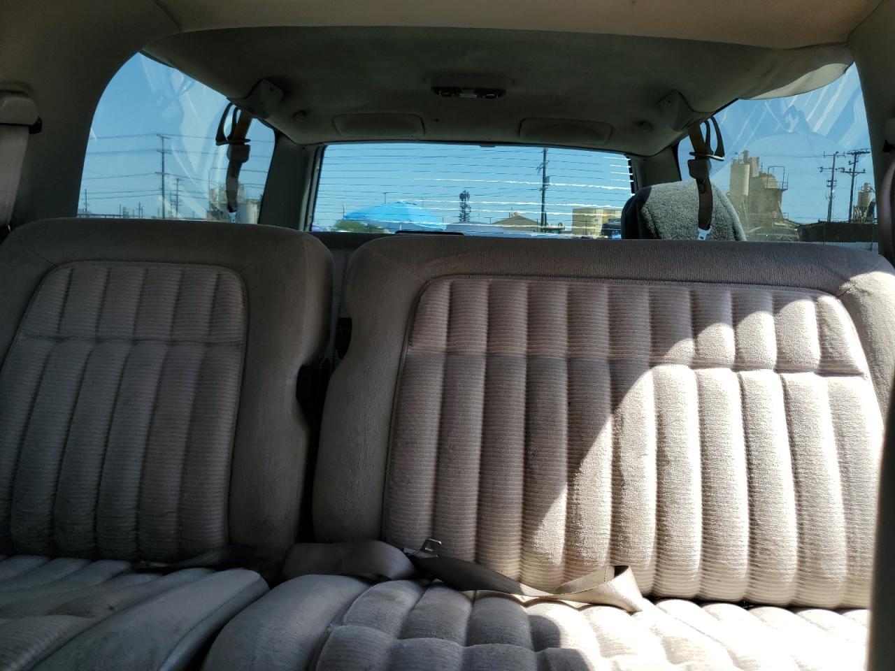 Lot #3232408870 1994 GMC SUBURBAN K