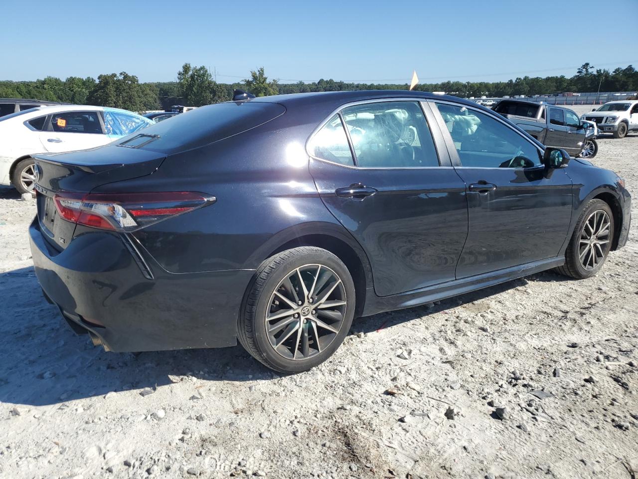 TOYOTA CAMRY SE NIGHT SHADE