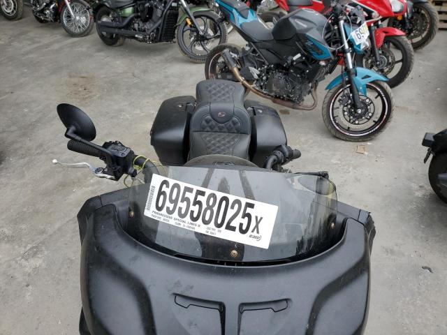 2021 INDIAN MOTORCYCLE CO. CHALLENGER 56KLCDRR9M3403471