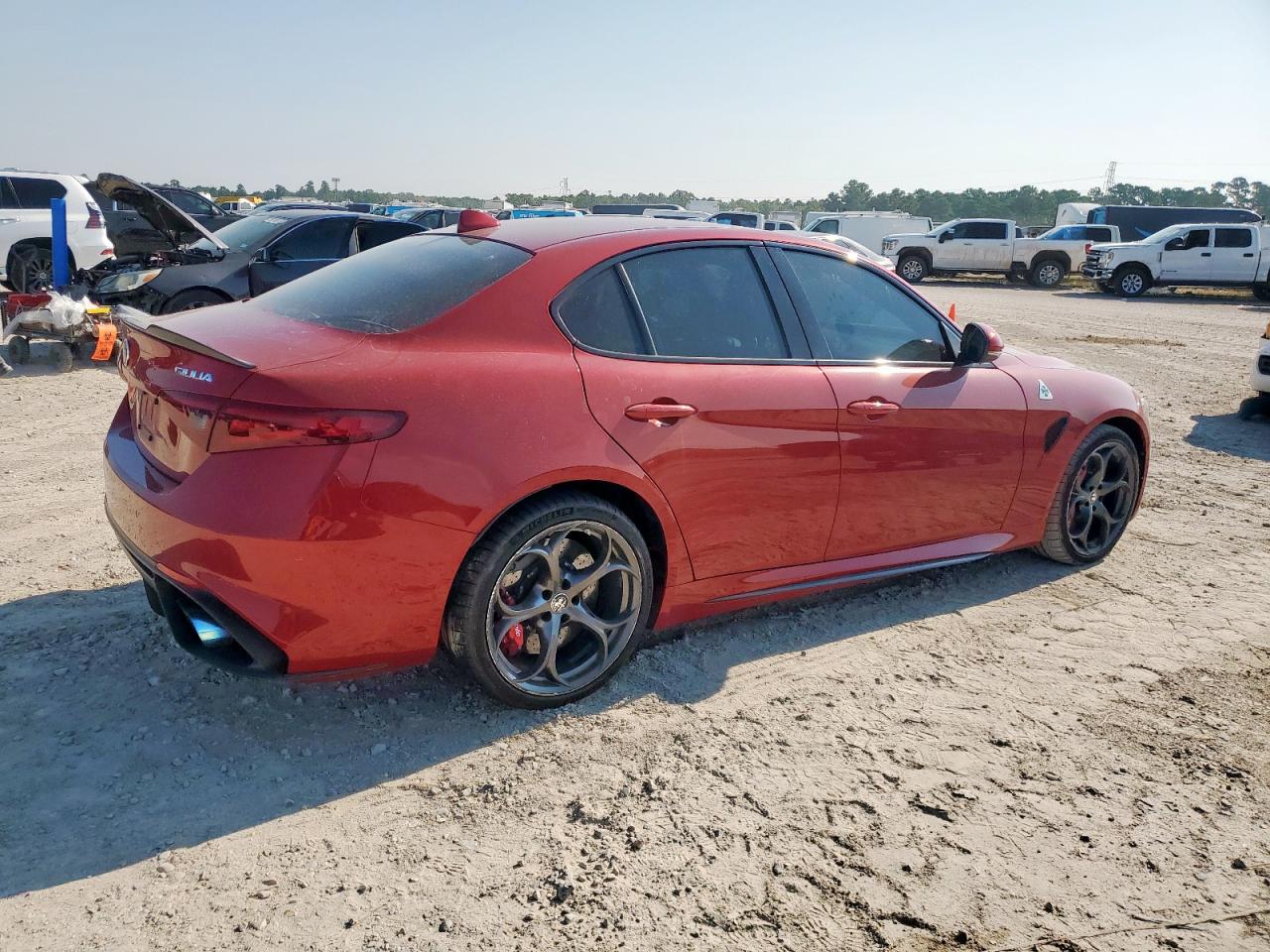ALFA ROMEO GIULIA QUADRIFOGLIO