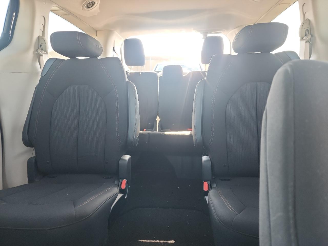 CHRYSLER PACIFICA TOURING PLUS